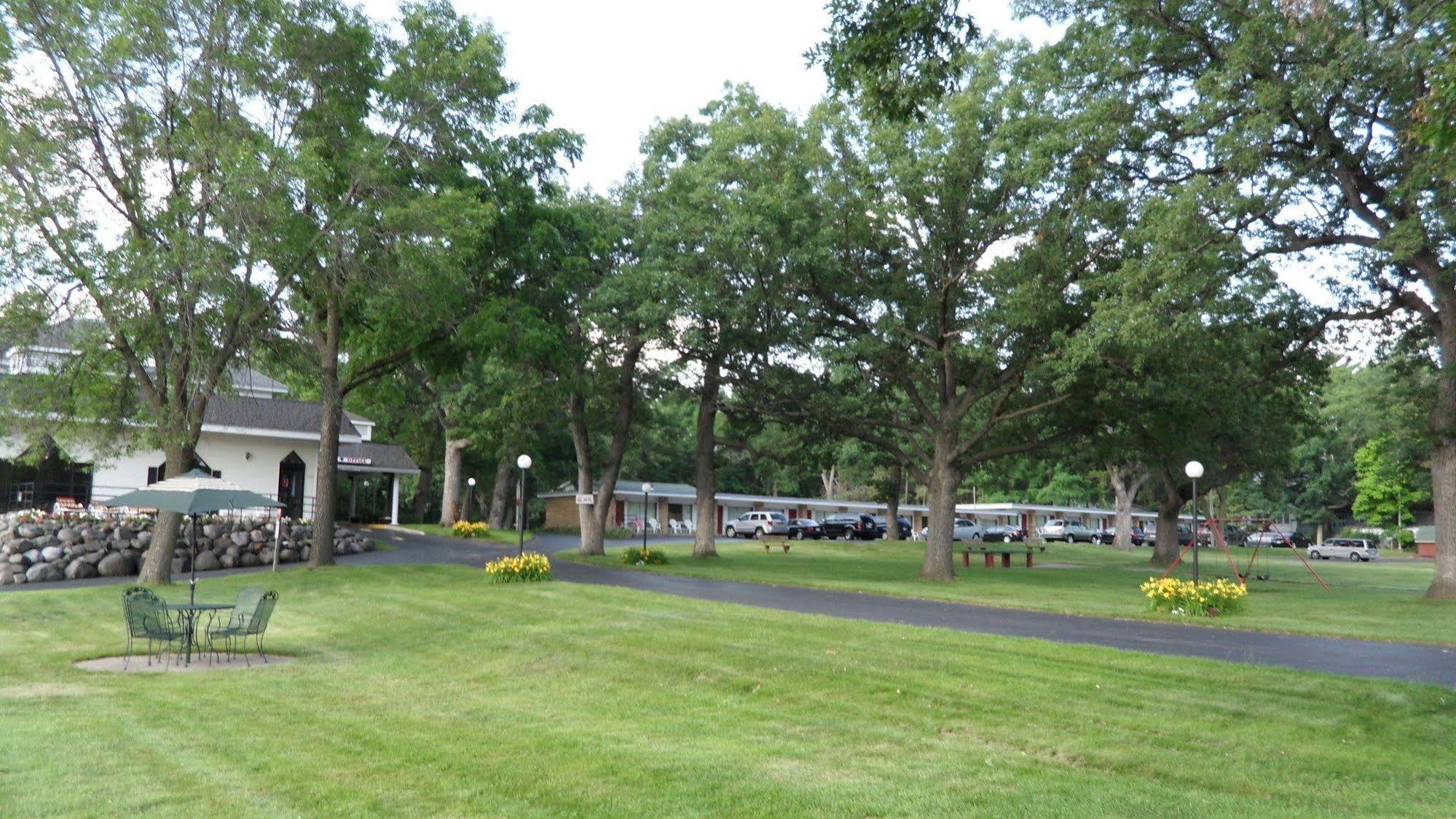 Indian Trail Motel Wisconsin Dells Exterior foto