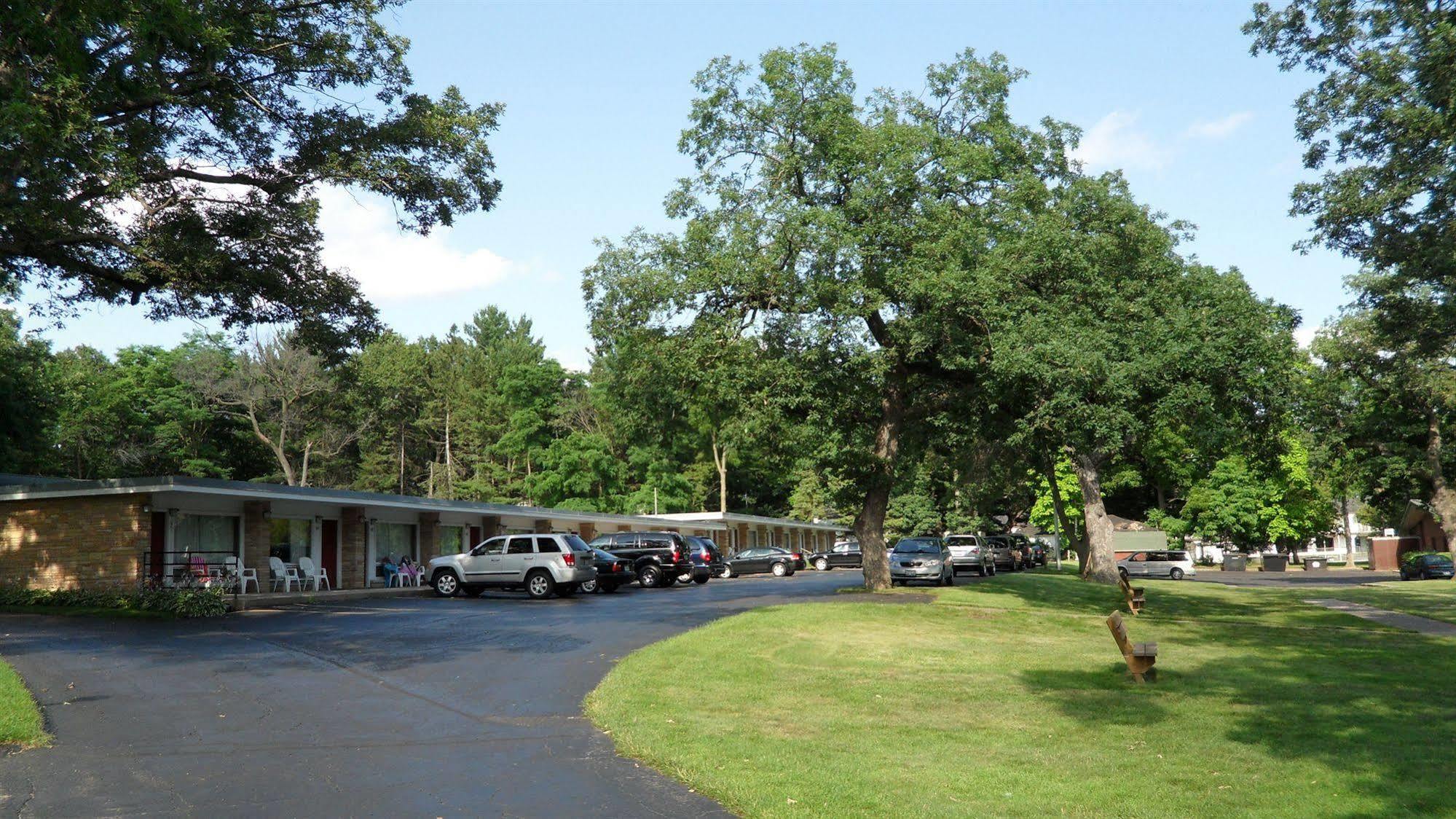 Indian Trail Motel Wisconsin Dells Exterior foto